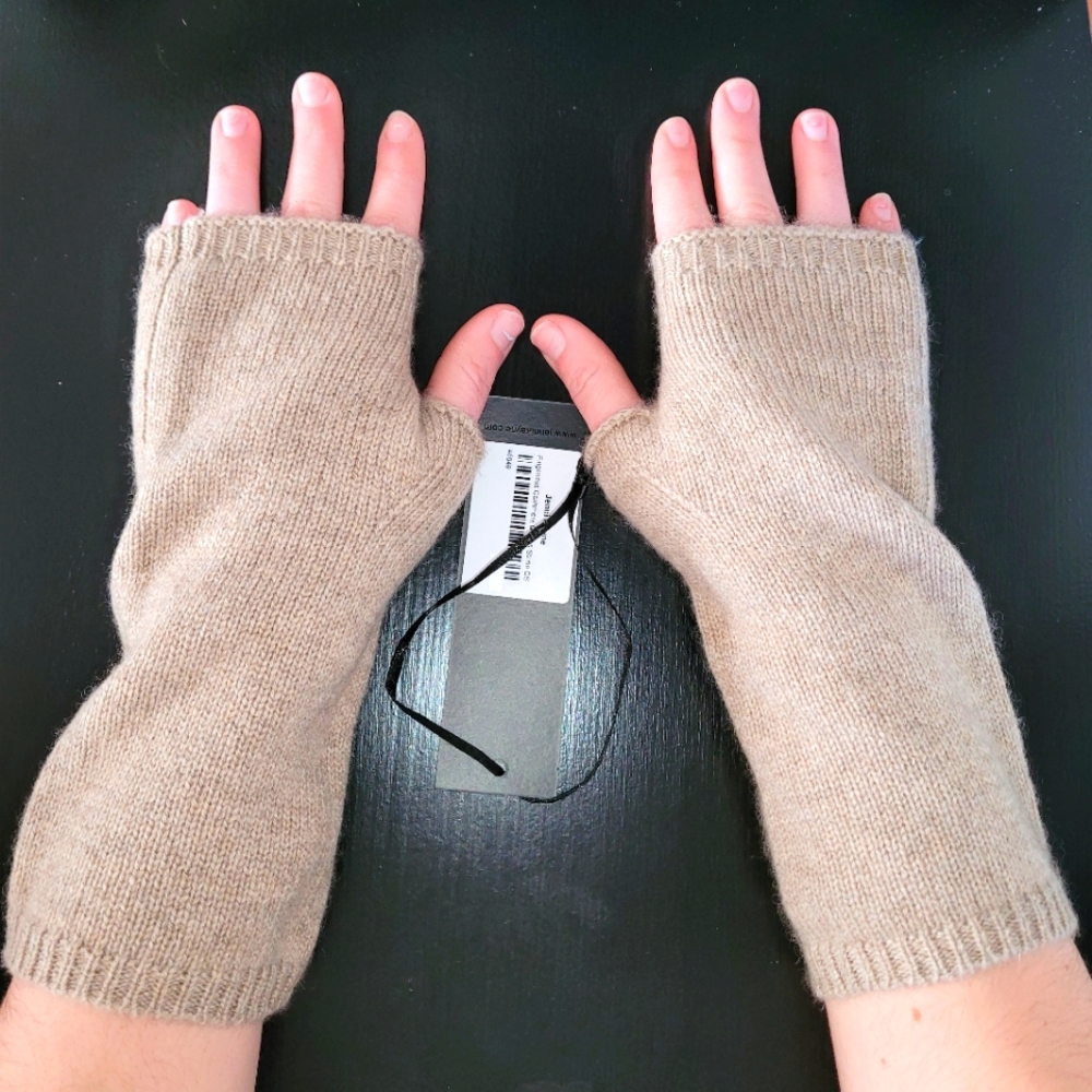 Jenni Kayne, OS cashmere gloves